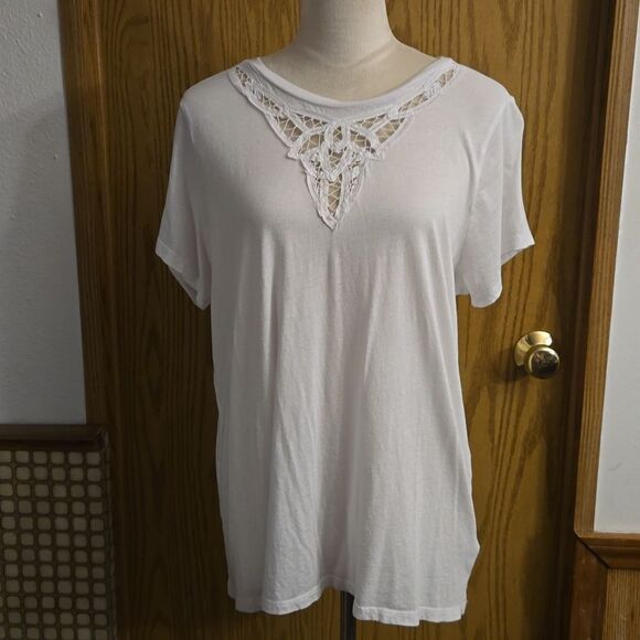 Torrid Tee - Picture 1 of 5